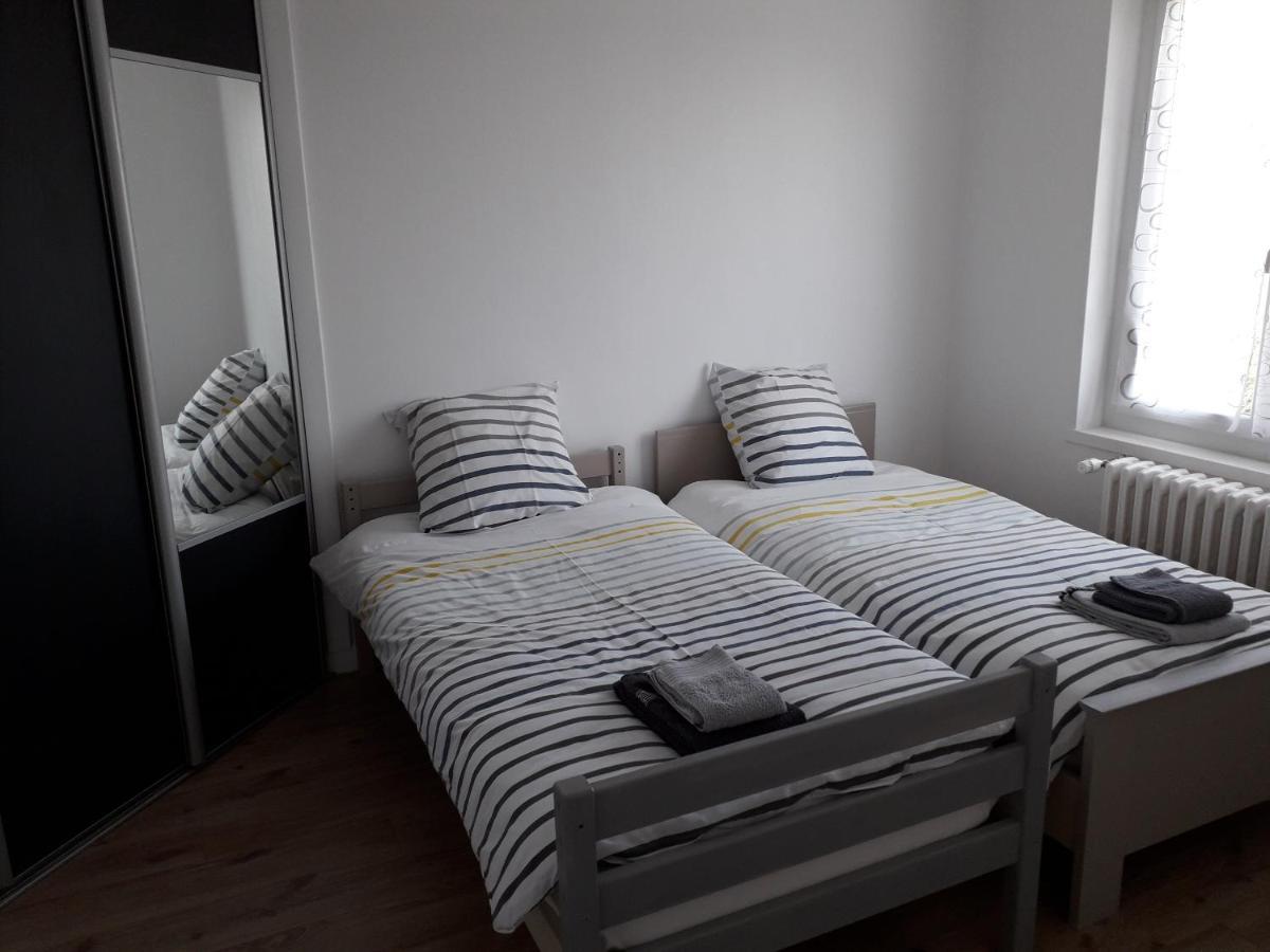 Le Corto Hotel Savigny-Levescault Ngoại thất bức ảnh